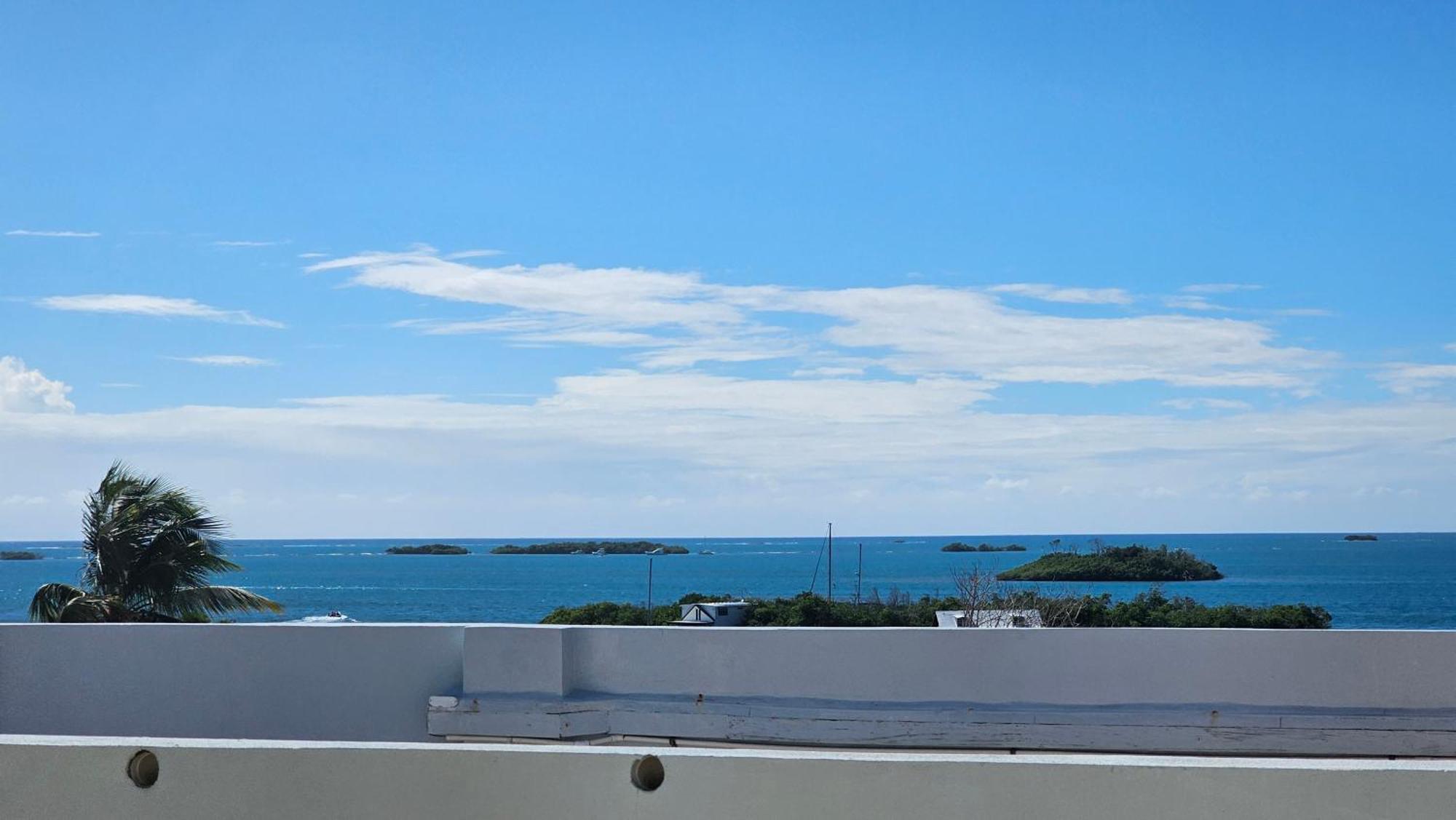 Parguera Suites Лахас Экстерьер фото